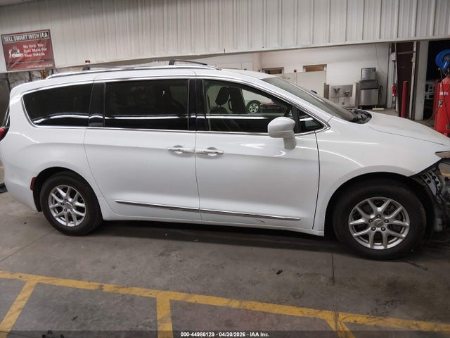 Продажа на аукционе авто 2020 Chrysler Pacifica Touring L, vin: 2C4RC1BG8LR280727, номер лота: 44986129