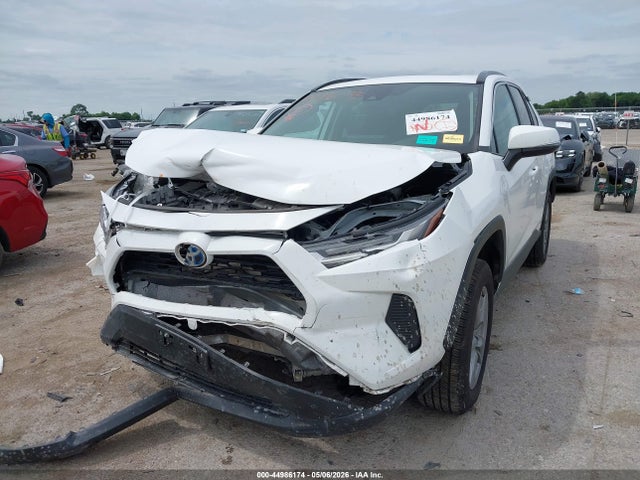 44986174 :رقم المزاد ، 4T3RWRFV8NU050242 vin ، 2022 Toyota Rav4 Hybrid Xle مزاد بيع