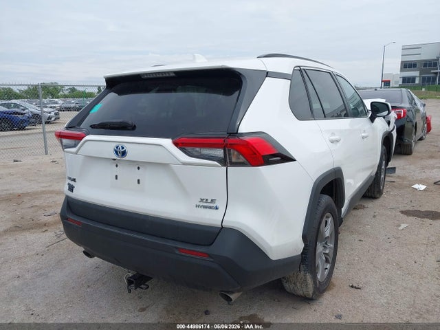 44986174 :رقم المزاد ، 4T3RWRFV8NU050242 vin ، 2022 Toyota Rav4 Hybrid Xle مزاد بيع