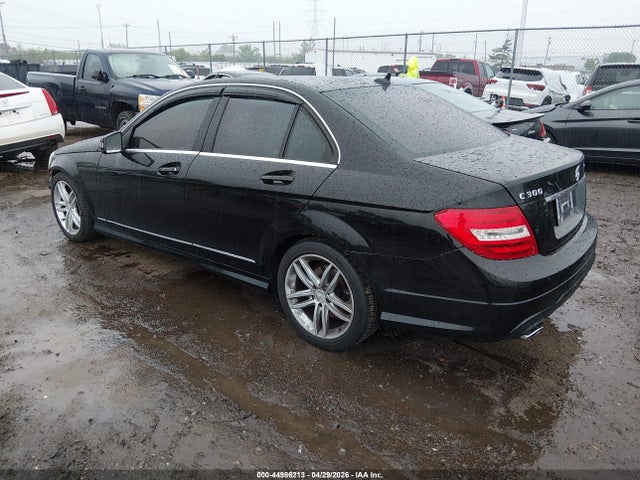 Продаж на аукціоні авто 2012 Mercedes-benz C 300 Sport 4matic, vin: WDDGF8BB0CR225437, номер лоту: 44986213