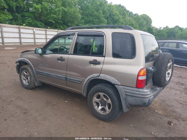 Продажа на аукционе авто 2003 Chevrolet Tracker Hard Top Zr2, vin: 2CNBJ734936912503, номер лота: 44986216