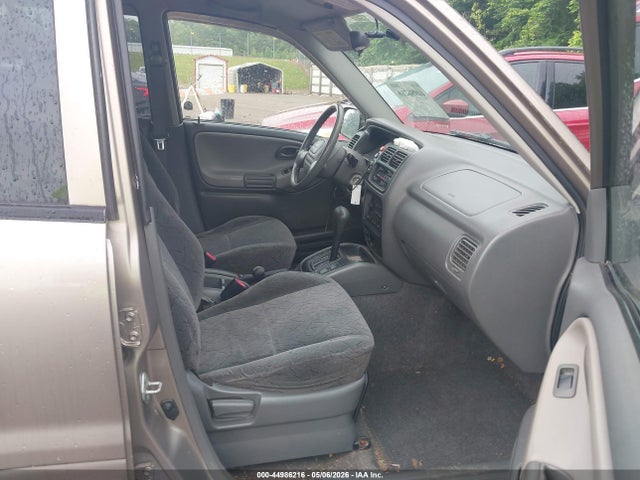 Продажа на аукционе авто 2003 Chevrolet Tracker Hard Top Zr2, vin: 2CNBJ734936912503, номер лота: 44986216