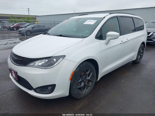 2018 Chrysler Pacifica Touring L Plus მანქანა იყიდება აუქციონზე, vin: 2C4RC1EG7JR351635, აუქციონის ნომერი: 44986225