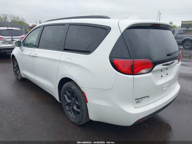 2018 Chrysler Pacifica Touring L Plus მანქანა იყიდება აუქციონზე, vin: 2C4RC1EG7JR351635, აუქციონის ნომერი: 44986225
