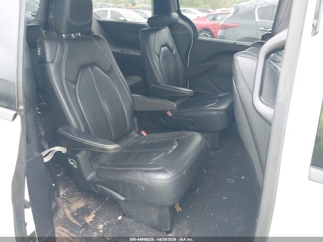 2018 Chrysler Pacifica Touring L Plus მანქანა იყიდება აუქციონზე, vin: 2C4RC1EG7JR351635, აუქციონის ნომერი: 44986225