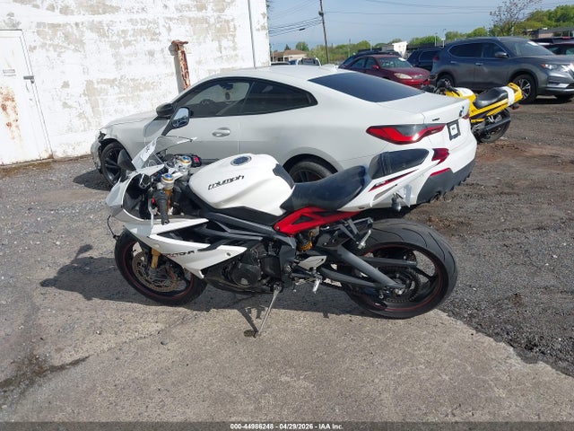 Auction sale of the 2013 Triumph Motorcycle Daytona 675/r, vin: SMTA02YK4DJ587505, lot number: 44986248