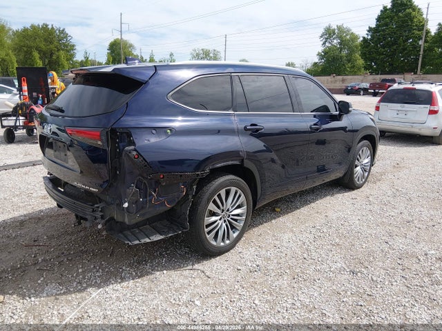 2022 Toyota Highlander Platinum მანქანა იყიდება აუქციონზე, vin: 5TDFZRBH5NS229706, აუქციონის ნომერი: 44986255