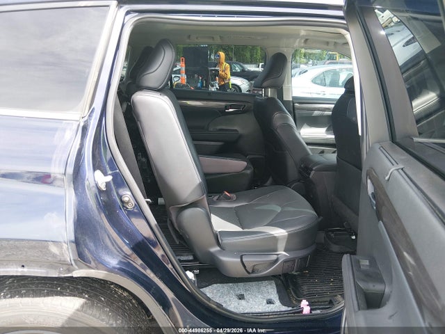 2022 Toyota Highlander Platinum მანქანა იყიდება აუქციონზე, vin: 5TDFZRBH5NS229706, აუქციონის ნომერი: 44986255