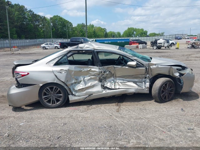 2016 Toyota Camry Se მანქანა იყიდება აუქციონზე, vin: 4T1BF1FK1GU557729, აუქციონის ნომერი: 44986288