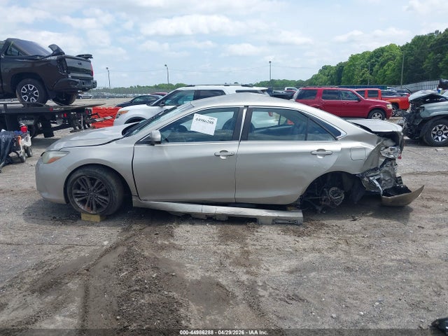 2016 Toyota Camry Se მანქანა იყიდება აუქციონზე, vin: 4T1BF1FK1GU557729, აუქციონის ნომერი: 44986288
