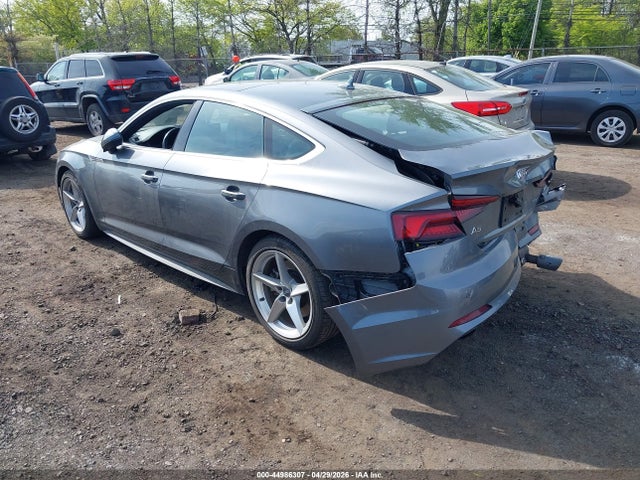 44986307 :رقم المزاد ، WAUENCF57KA043658 vin ، 2019 Audi A5 45 Premium مزاد بيع