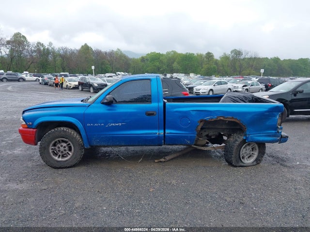 44986324 :رقم المزاد ، 1B7GG26Y9XS203258 vin ، 1999 Dodge Dakota Slt/sport مزاد بيع