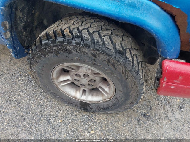 44986324 :رقم المزاد ، 1B7GG26Y9XS203258 vin ، 1999 Dodge Dakota Slt/sport مزاد بيع