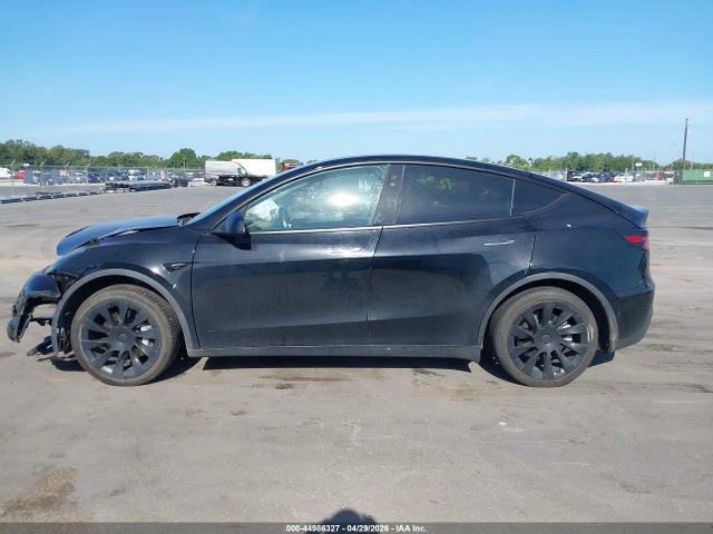 44986327 :رقم المزاد ، 7SAYGDEE7NF386972 vin ، 2022 Tesla Model Y Long Range Dual Motor All-wheel Drive مزاد بيع