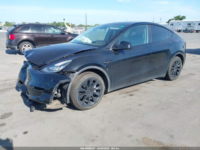 44986327 :رقم المزاد ، 7SAYGDEE7NF386972 vin ، 2022 Tesla Model Y Long Range Dual Motor All-wheel Drive مزاد بيع