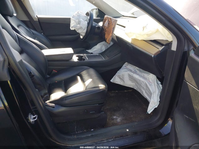44986327 :رقم المزاد ، 7SAYGDEE7NF386972 vin ، 2022 Tesla Model Y Long Range Dual Motor All-wheel Drive مزاد بيع