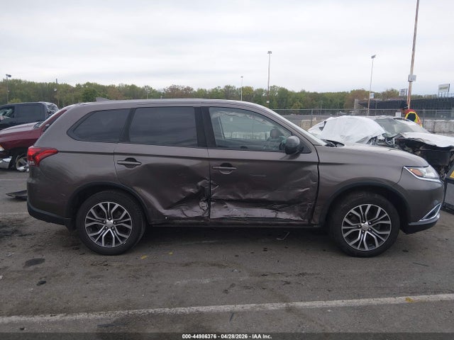 Продаж на аукціоні авто 2018 Mitsubishi Outlander Es/le/se/sel, vin: JA4AZ3A30JZ068228, номер лоту: 44986376