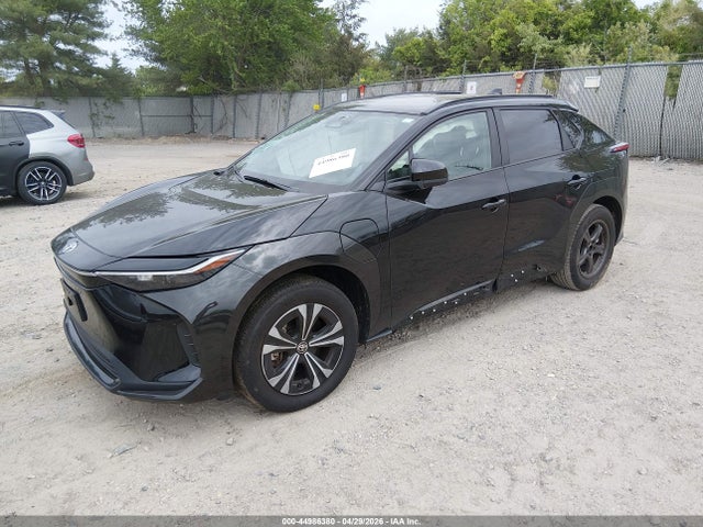 Toyota BZ4X XLE 2025 JTMAAAAA7SA072020 Image 2
