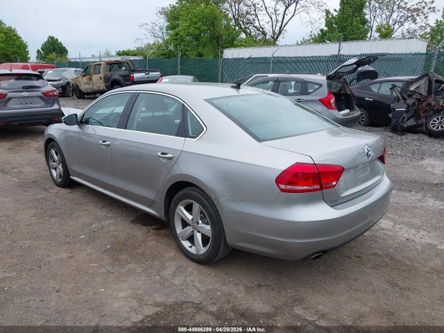Aukcja sprzedaży 2012 Volkswagen Passat 2.5l Se, vin: 1VWBP7A34CC044623, numer aukcji: 44986399