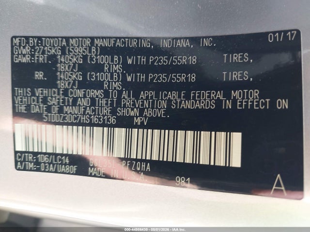 5TDDZ3DC7HS163136 Toyota Sienna Xle Premium 7 Passenger