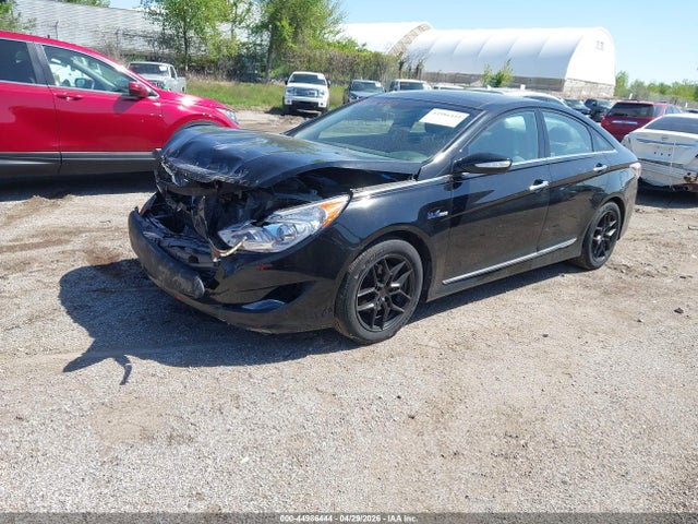 Hyundai Sonata Hybrid Limited 2014 KMHEC4A46EA111302 Image 2