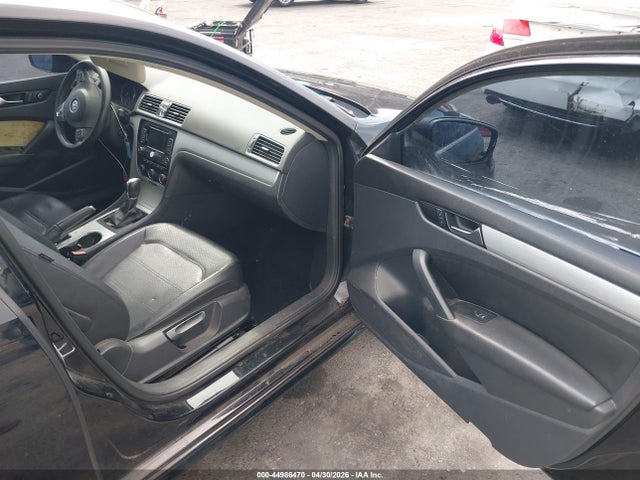 Продаж на аукціоні авто 2013 Volkswagen Passat 2.0l Tdi Se, vin: 1VWBN7A3XDC061207, номер лоту: 44986470
