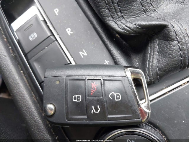 Продаж на аукціоні авто 2019 Volkswagen Tiguan 2.0t Se/2.0t Sel/2.0t Sel R-line/2.0t Sel R-line Black, vin: 3VV2B7AX5KM076886, номер лоту: 44986489