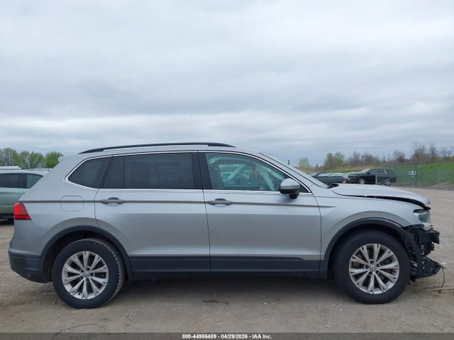 Продаж на аукціоні авто 2019 Volkswagen Tiguan 2.0t Se/2.0t Sel/2.0t Sel R-line/2.0t Sel R-line Black, vin: 3VV2B7AX5KM076886, номер лоту: 44986489