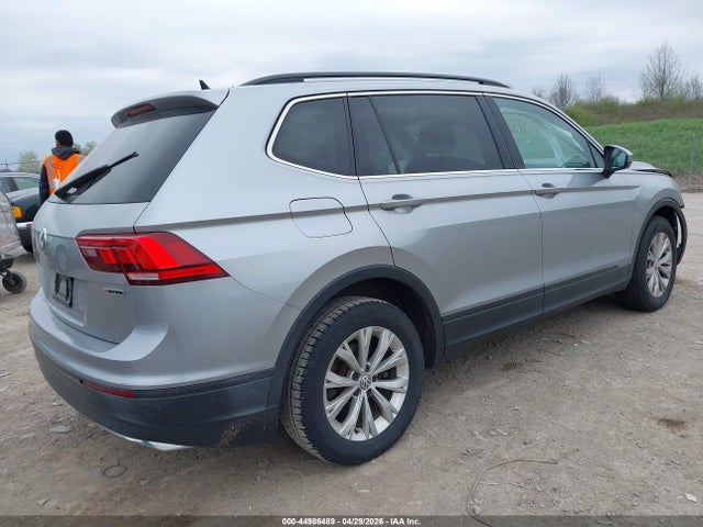 Продаж на аукціоні авто 2019 Volkswagen Tiguan 2.0t Se/2.0t Sel/2.0t Sel R-line/2.0t Sel R-line Black, vin: 3VV2B7AX5KM076886, номер лоту: 44986489