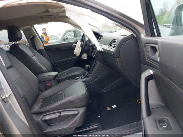 Продаж на аукціоні авто 2019 Volkswagen Tiguan 2.0t Se/2.0t Sel/2.0t Sel R-line/2.0t Sel R-line Black, vin: 3VV2B7AX5KM076886, номер лоту: 44986489