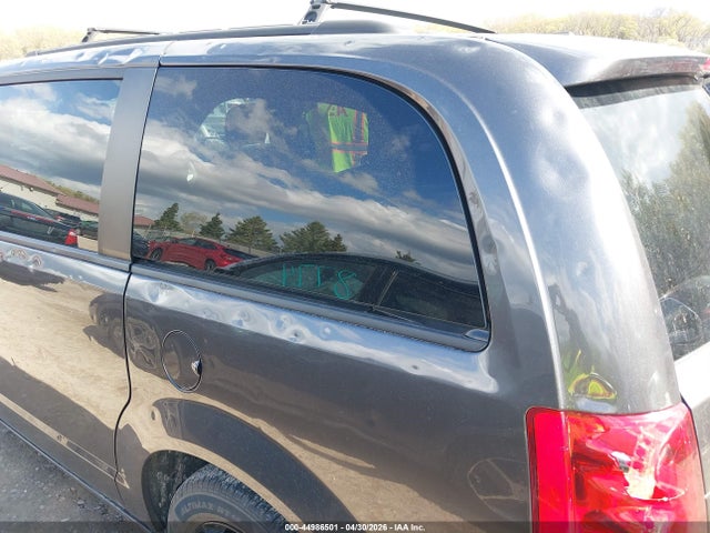 Продажа на аукционе авто 2019 Dodge Grand Caravan Gt, vin: 2C4RDGEG6KR752417, номер лота: 44986501
