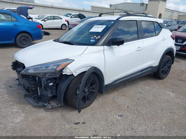 44986556 :رقم المزاد ، 3N1CP5DV8NL527258 vin ، 2022 Nissan Kicks Sr Xtronic Cvt مزاد بيع