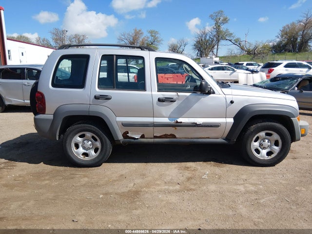 44986626 :رقم المزاد ، 1J4GL48K85W545400 vin ، 2005 Jeep Liberty Sport مزاد بيع
