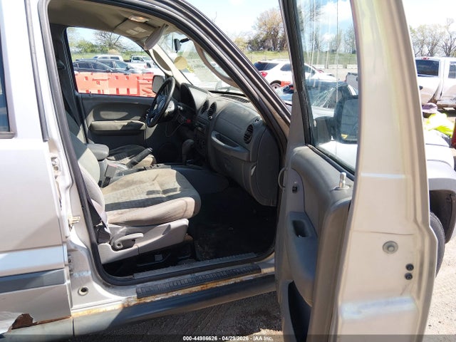 44986626 :رقم المزاد ، 1J4GL48K85W545400 vin ، 2005 Jeep Liberty Sport مزاد بيع