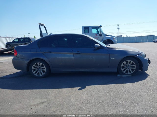 2006 Bmw 325i მანქანა იყიდება აუქციონზე, vin: WBAVB13506KX50358, აუქციონის ნომერი: 44986642
