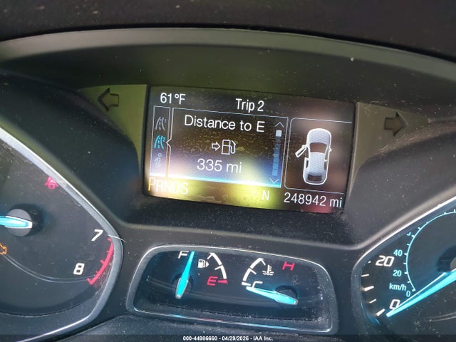44986660 :رقم المزاد ، 1FMCU9J96FUA05221 vin ، 2015 Ford Escape Titanium مزاد بيع