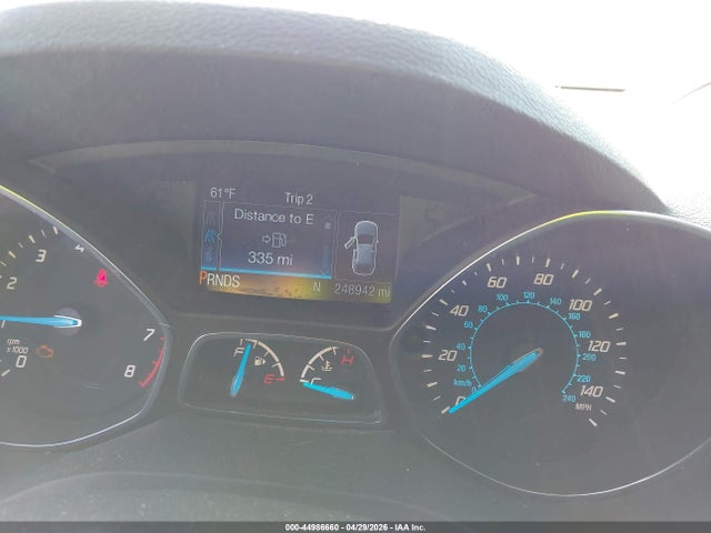 44986660 :رقم المزاد ، 1FMCU9J96FUA05221 vin ، 2015 Ford Escape Titanium مزاد بيع