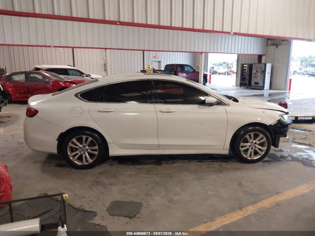 2015 Chrysler 200 Limited მანქანა იყიდება აუქციონზე, vin: 1C3CCCAB5FN649279, აუქციონის ნომერი: 44986673