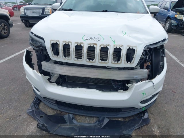 44986688 :رقم المزاد ، 1C4PJLCB5KD438910 vin ، 2019 Jeep Cherokee Latitude Fwd مزاد بيع