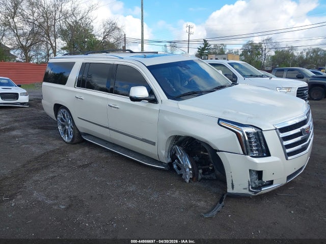 2015 Cadillac Escalade Esv Premium მანქანა იყიდება აუქციონზე, vin: 1GYS4TKJ2FR719835, აუქციონის ნომერი: 44986697