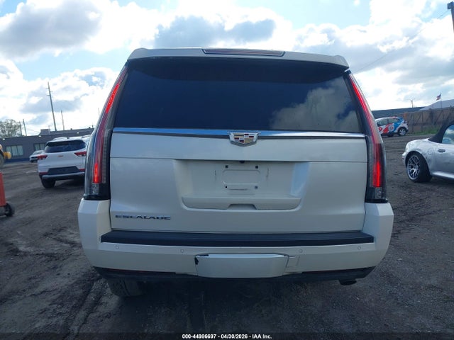 Продажа на аукционе авто 2015 Cadillac Escalade Esv Premium, vin: 1GYS4TKJ2FR719835, номер лота: 44986697