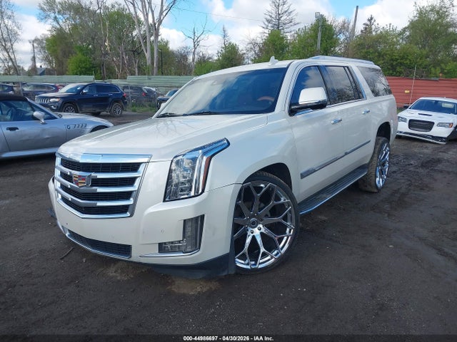 Продажа на аукционе авто 2015 Cadillac Escalade Esv Premium, vin: 1GYS4TKJ2FR719835, номер лота: 44986697