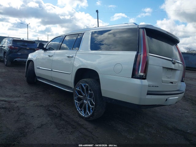 Продажа на аукционе авто 2015 Cadillac Escalade Esv Premium, vin: 1GYS4TKJ2FR719835, номер лота: 44986697