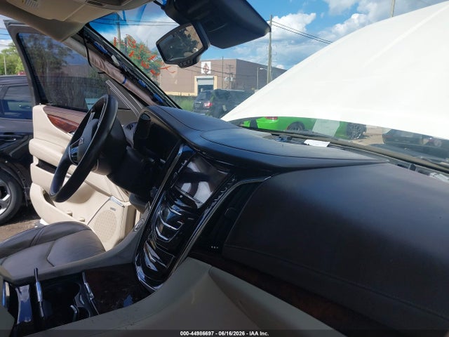 Продажа на аукционе авто 2015 Cadillac Escalade Esv Premium, vin: 1GYS4TKJ2FR719835, номер лота: 44986697