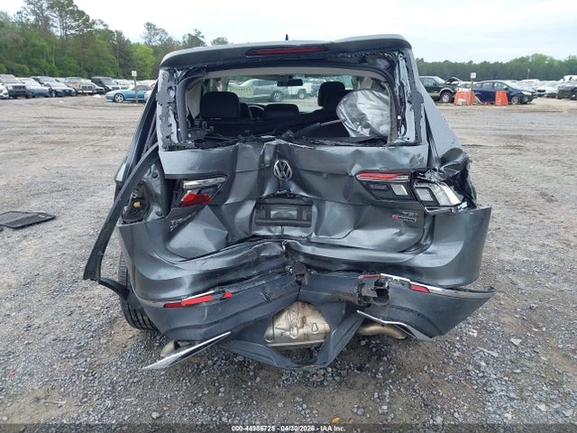 44986725 :رقم المزاد ، 3VV2B7AX8JM060924 vin ، 2018 Volkswagen Tiguan 2.0t Se/2.0t Sel مزاد بيع