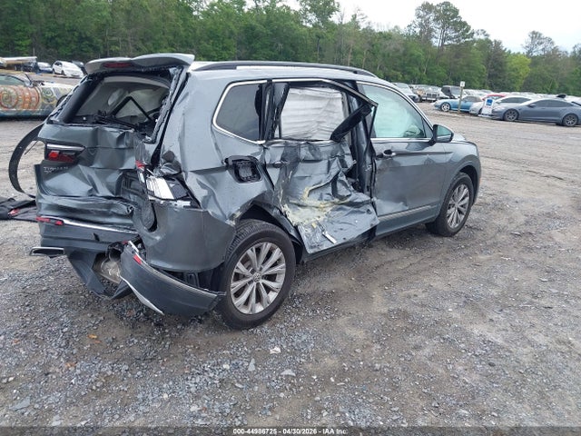 44986725 :رقم المزاد ، 3VV2B7AX8JM060924 vin ، 2018 Volkswagen Tiguan 2.0t Se/2.0t Sel مزاد بيع