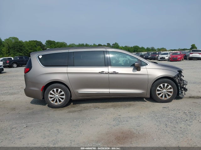 Aukcja sprzedaży 2017 Chrysler Pacifica Touring-l, vin: 2C4RC1BG7HR660603, numer aukcji: 44986768