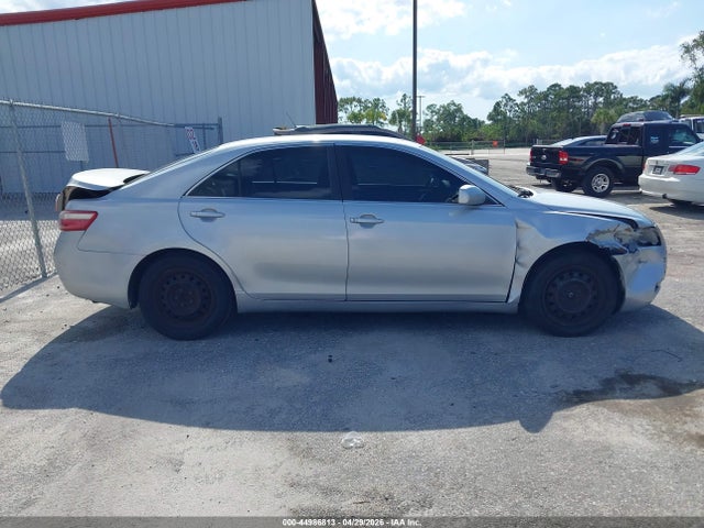 44986813 :رقم المزاد ، 4T1BE46K37U005332 vin ، 2007 Toyota Camry Ce مزاد بيع