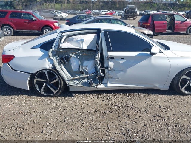 44986846 :رقم المزاد ، 1HGCV1F14NA019951 vin ، 2022 Honda Accord Lx مزاد بيع