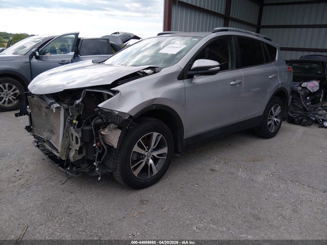 Toyota Rav4 Xle 2018 2T3RFREV4JW708442 Image 2